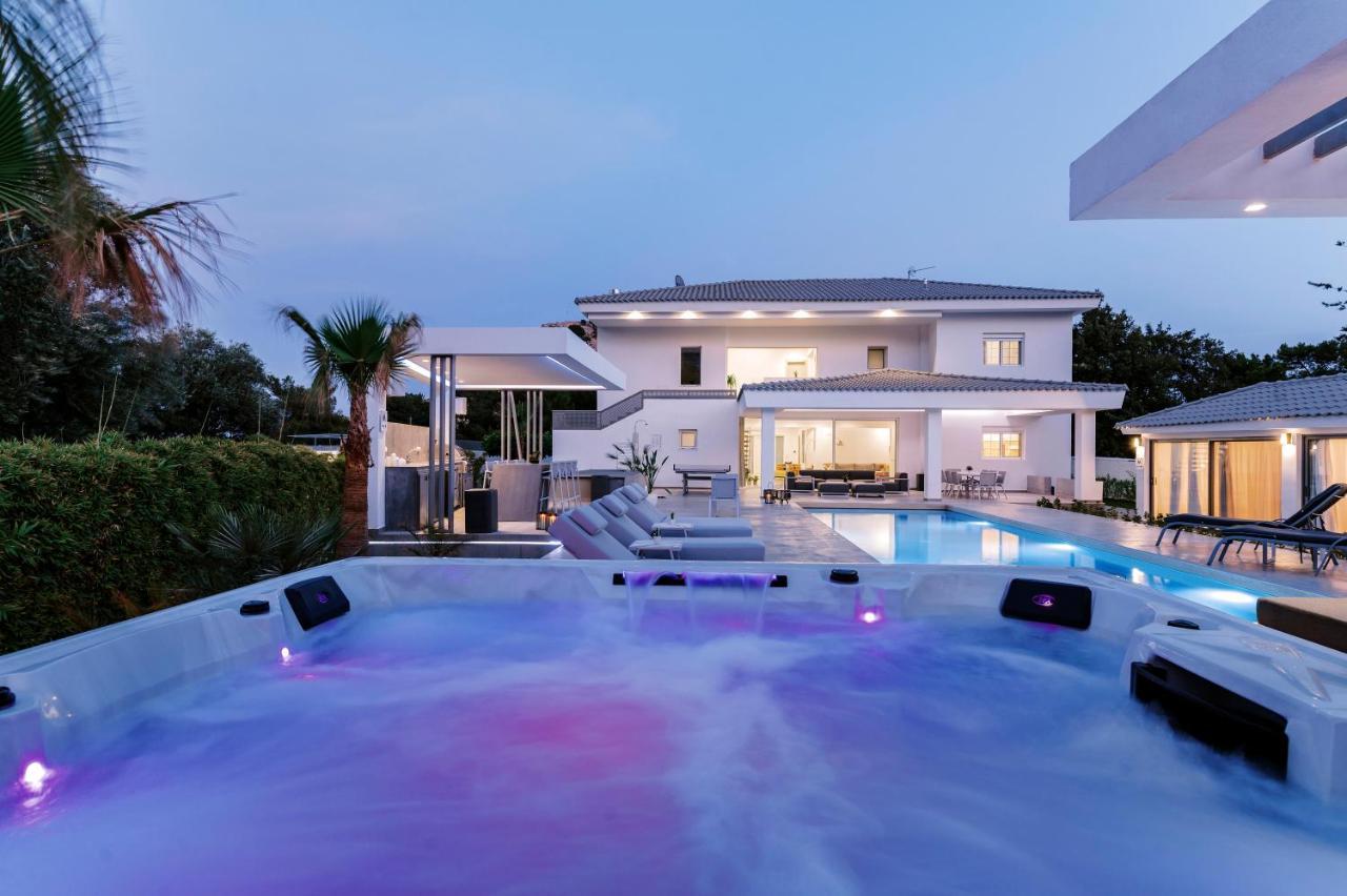M Mansion Villa Pefki Kültér fotó